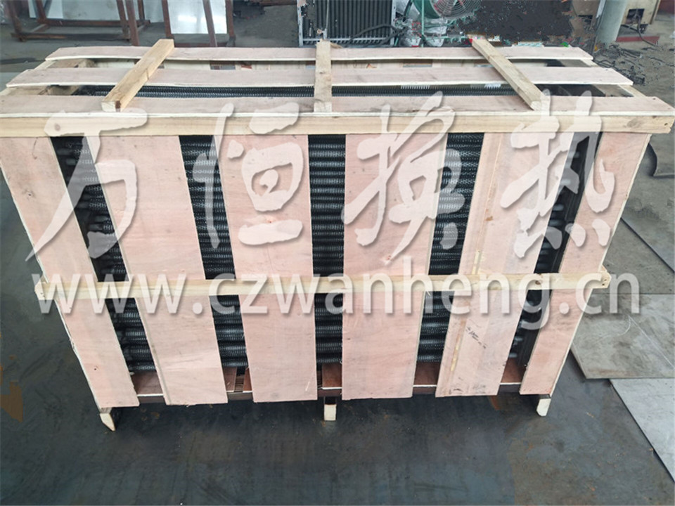 湖南XX工业设备有限公司购买四片不锈钢蒸汽换热器